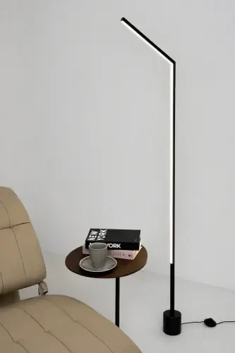 Kup online Lampa podłogowa Portima - Czarna | Monnarita