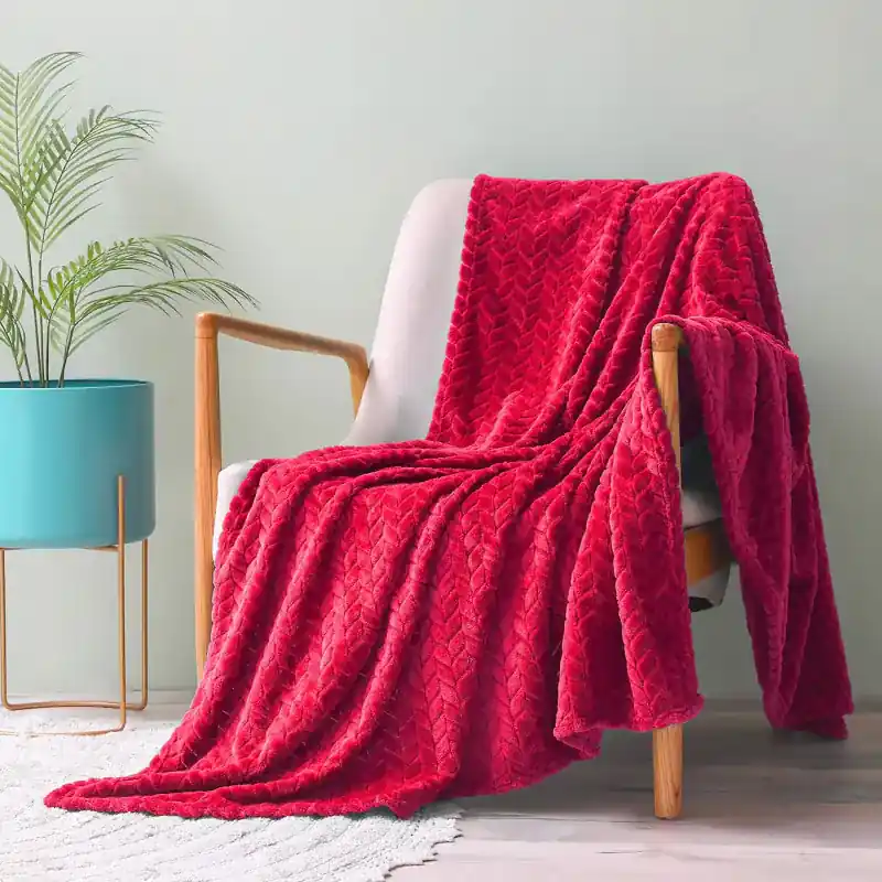 Koc z mikrofibry w jodełkę malinowy 200x220cm LEO Oferta